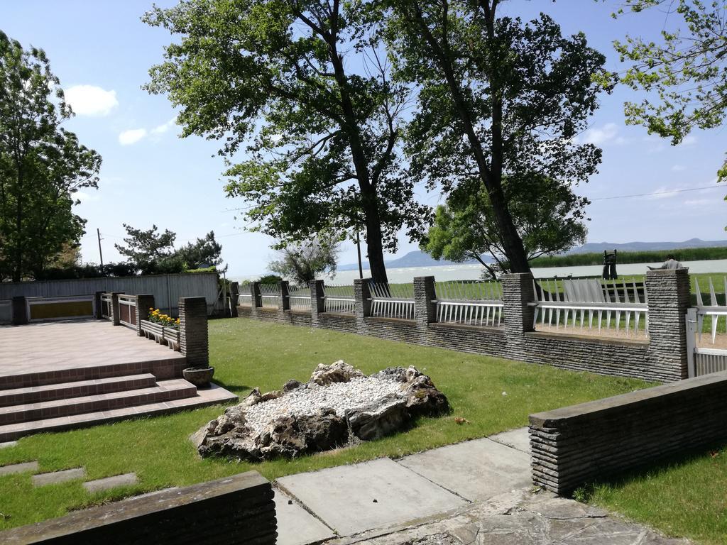 Margareta Apartmanhaz Apartment Balatonboglár Екстериор снимка