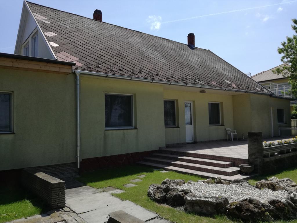 Margareta Apartmanhaz Apartment Balatonboglár Екстериор снимка