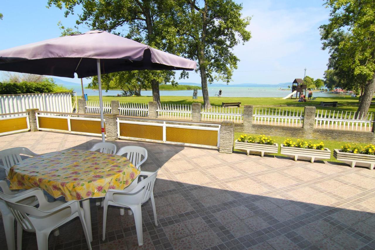 Margareta Apartmanhaz Apartment Balatonboglár Екстериор снимка