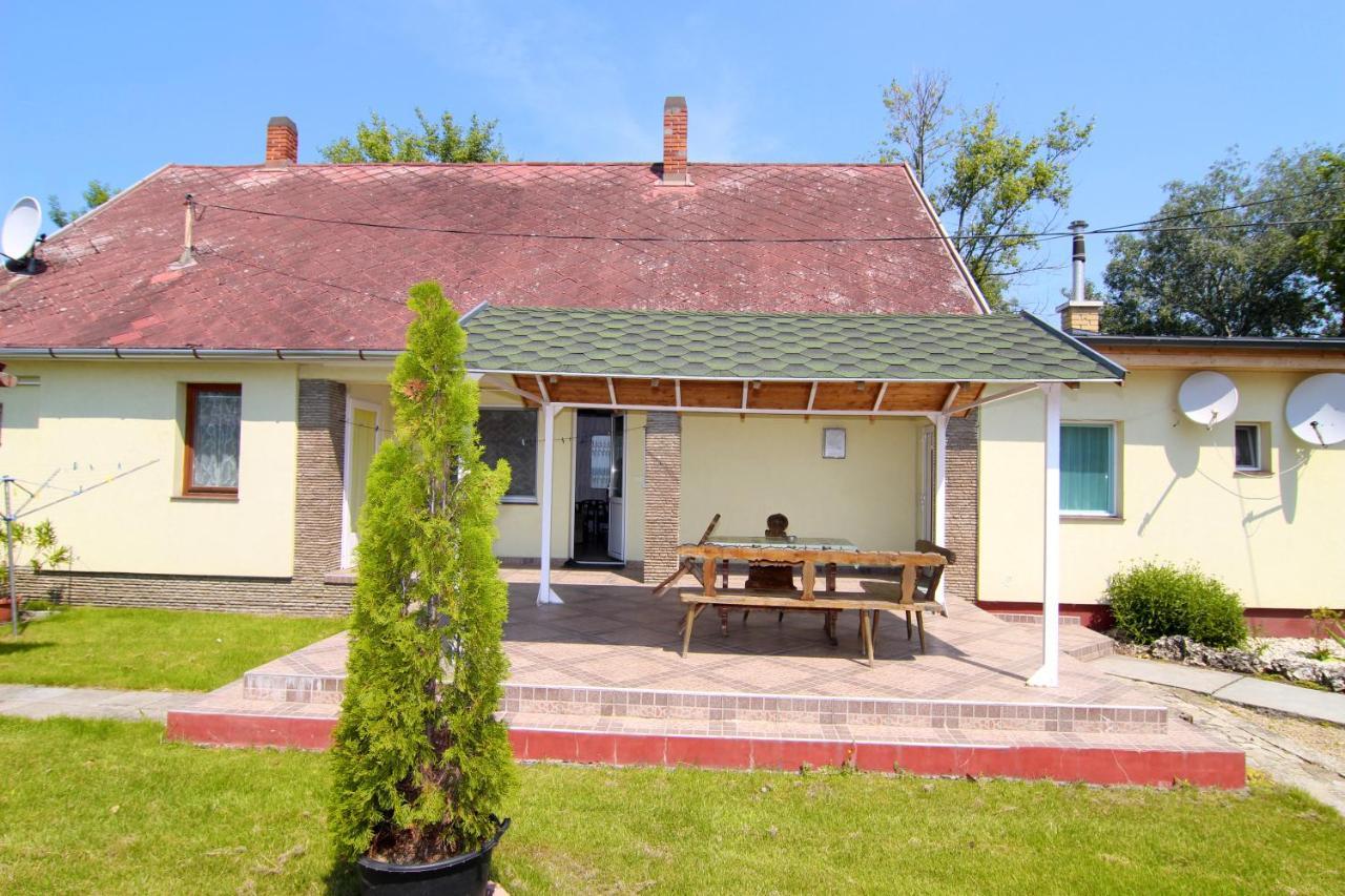 Margareta Apartmanhaz Apartment Balatonboglár Екстериор снимка