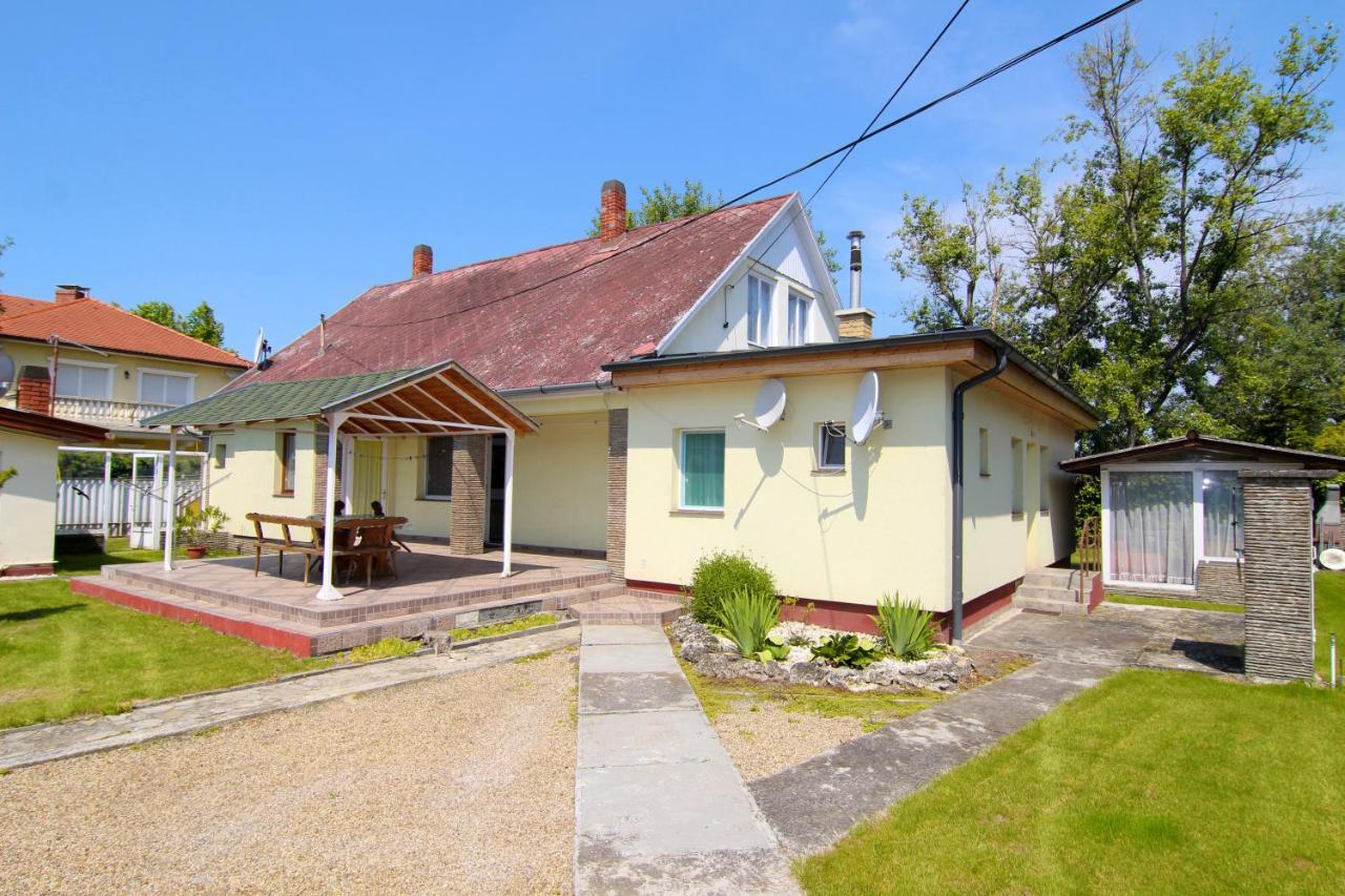 Margareta Apartmanhaz Apartment Balatonboglár Екстериор снимка