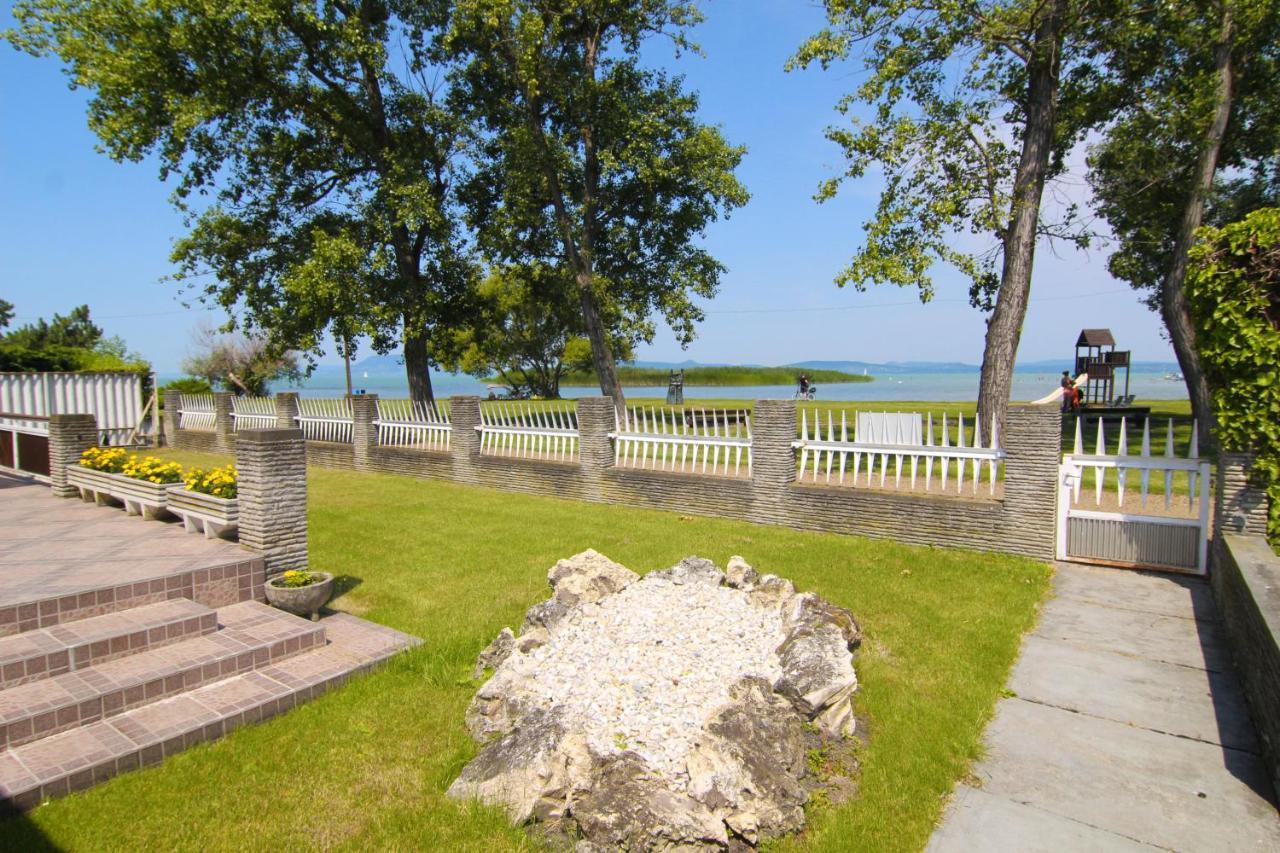 Margareta Apartmanhaz Apartment Balatonboglár Екстериор снимка