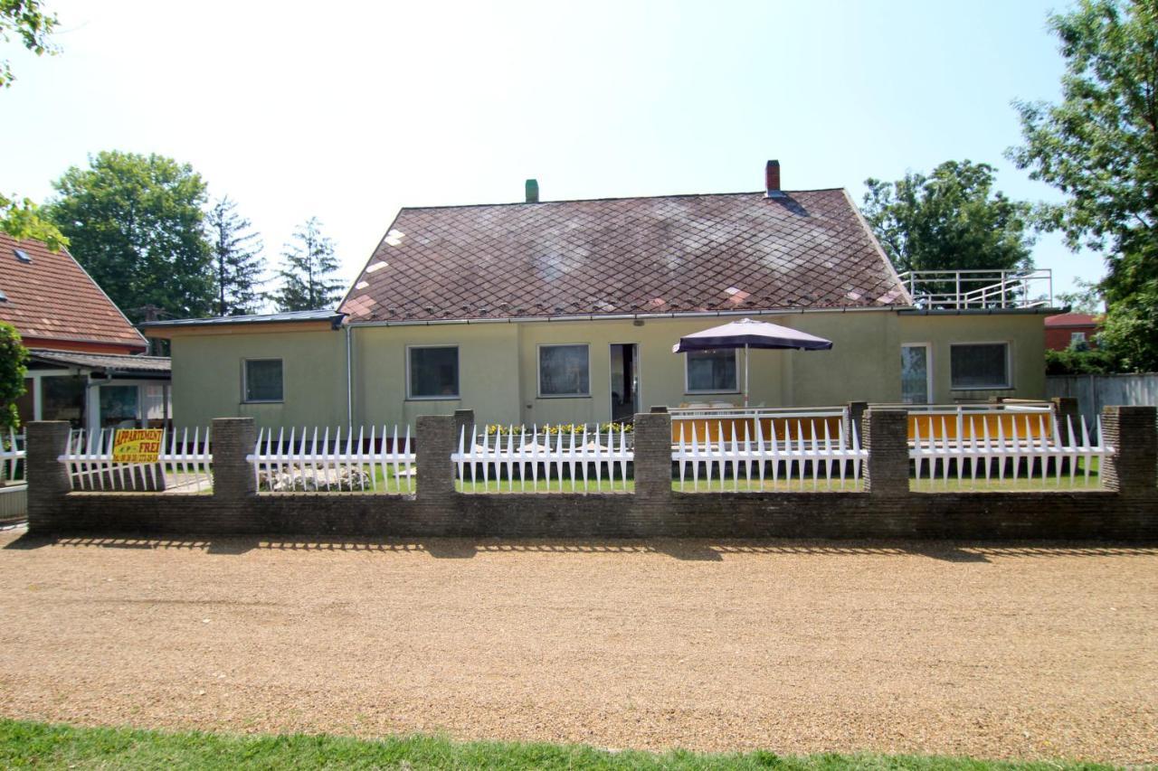 Margareta Apartmanhaz Apartment Balatonboglár Екстериор снимка